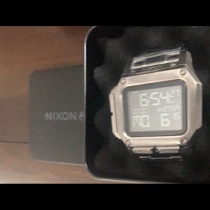 Nixon regulus SS watch gunmetal